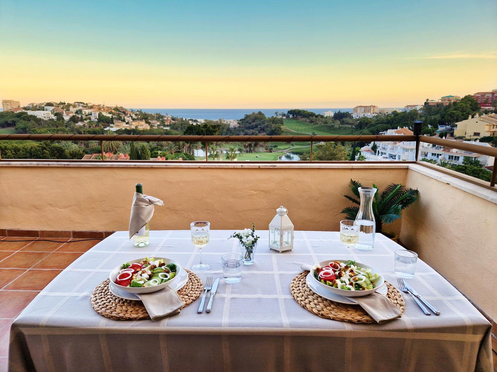 Penthouse Benalvistas Torregolf Seaview Apartment Benalmadena Luaran gambar